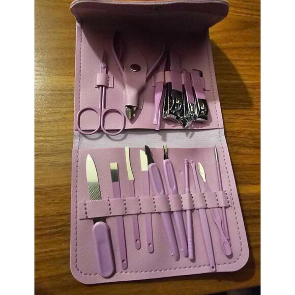 Manicure set - Picture 2 of 3